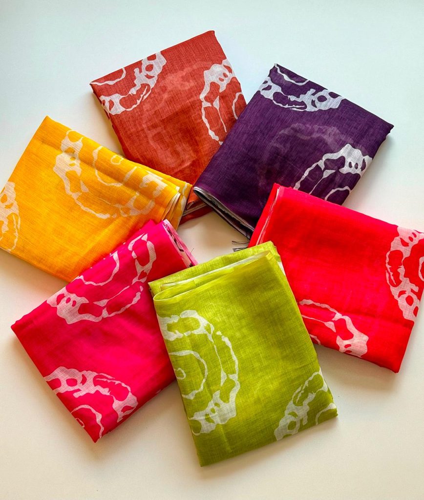 Soft Cotton Linen Floral Print Saree with Running Blouse Piece