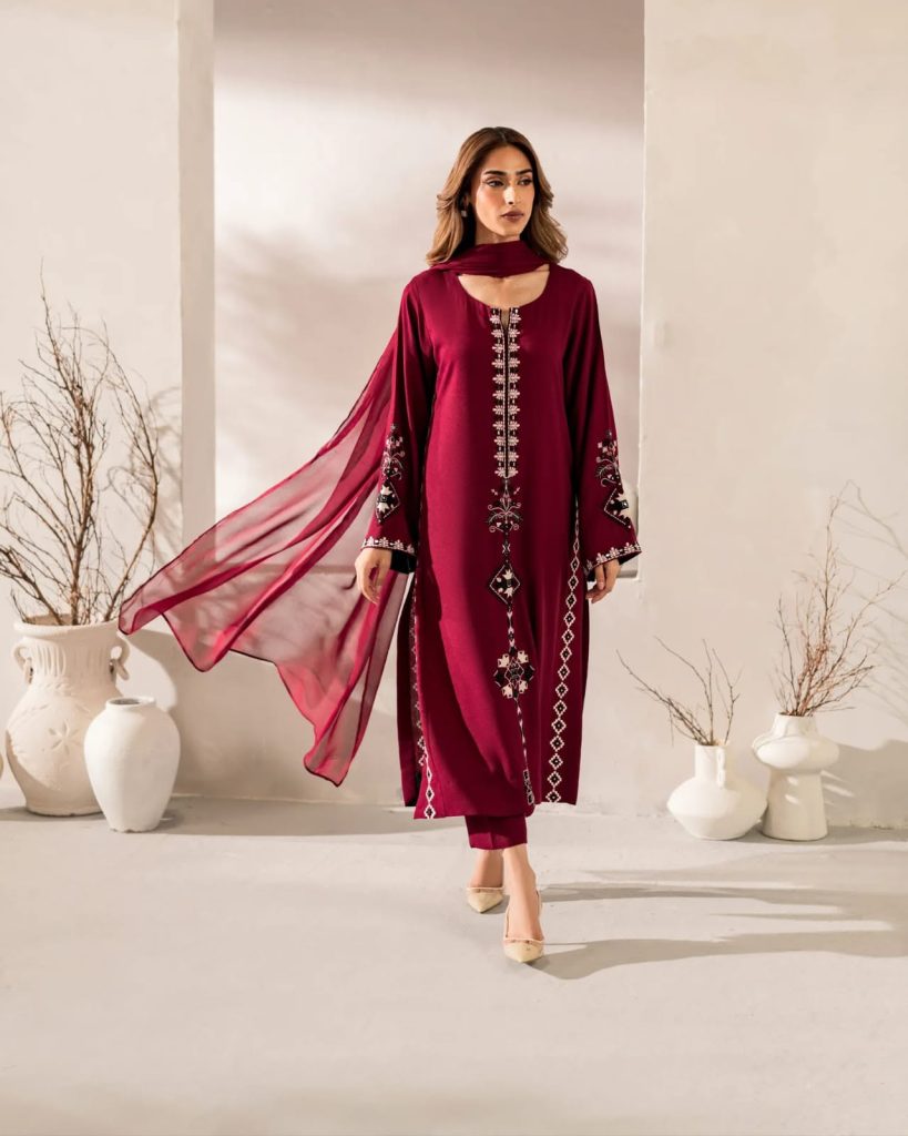 Women's Chanderi Silk Embroidered Kurta Pant & Chinon Dupatta 3-Piece Festival Set